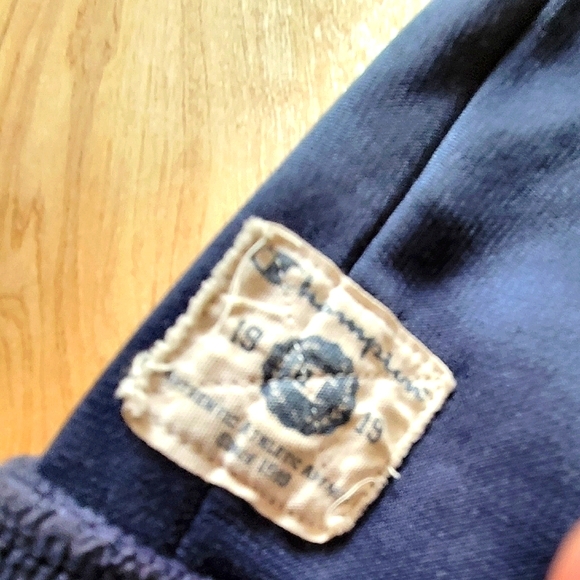 VINTAGE ALERT: Howard University Zip Up Jacket by Champion Sz Medium - Picture 5 of 11